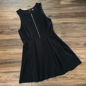 LBD front zipper and faux leather detail